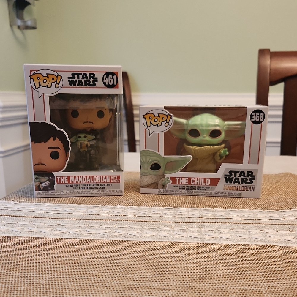 Funko Pop! Star Wars The Mandalorian and The Child Figures